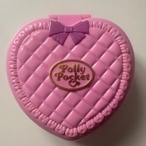 Polly Pocket - Polly’s Perfect Playroom Vintage 1994 Quilted Pink Heart Compact